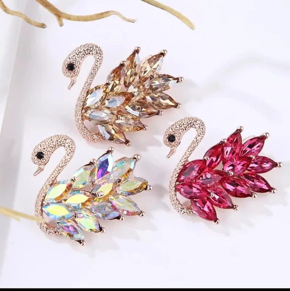 Rose gold swan Austrian swavorski elements crystals brooch champagne STUNNING - Picture 10 of 10